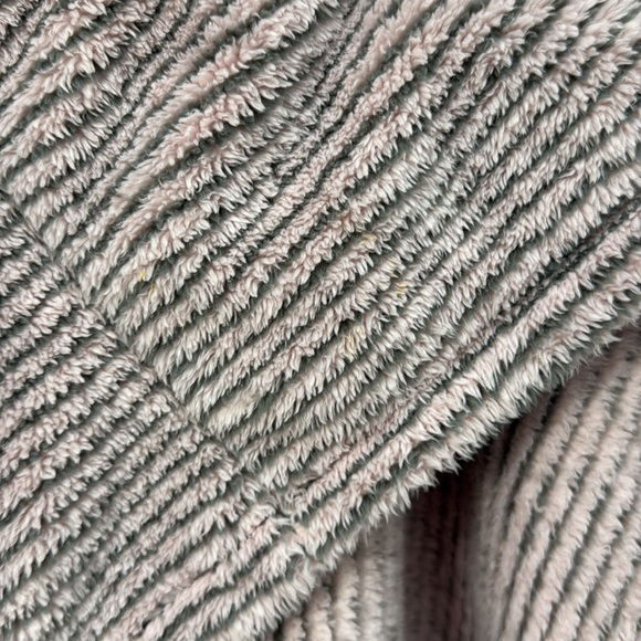 Girl’s The North Face Oso Fuzzy Pink & Grey Striped Full Zipper Jacket. Size XL - Picture 16 of 16